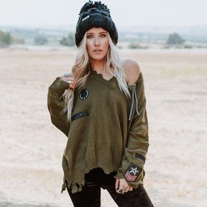 🖤MILITARY STYLE DESTROYED BOHO SWEATER🖤😍